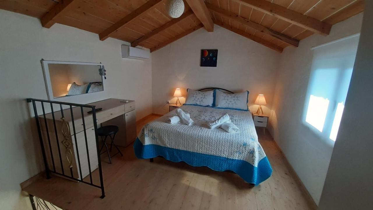 White Manolia Cottage Kato Korakiana Exteriér fotografie